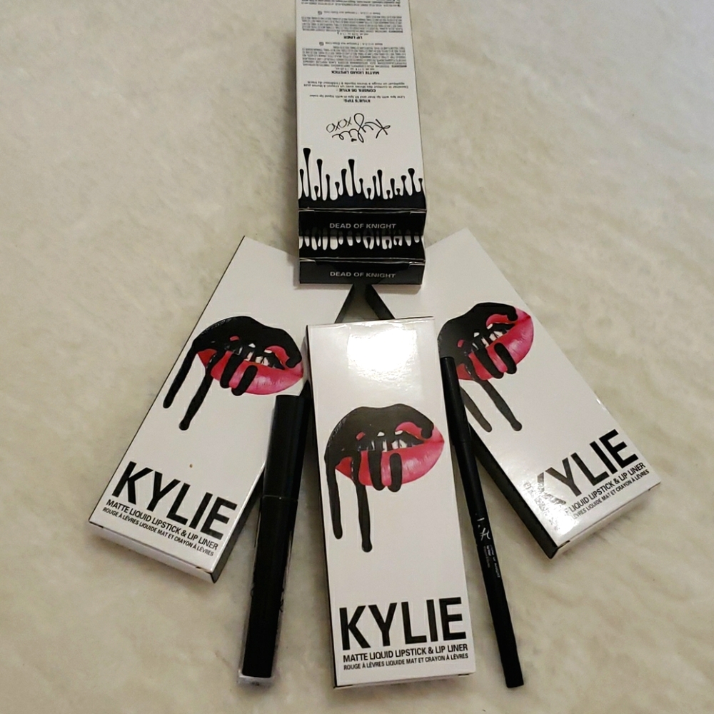 Kylie Jenner Lip Kit Dead of Knight Black